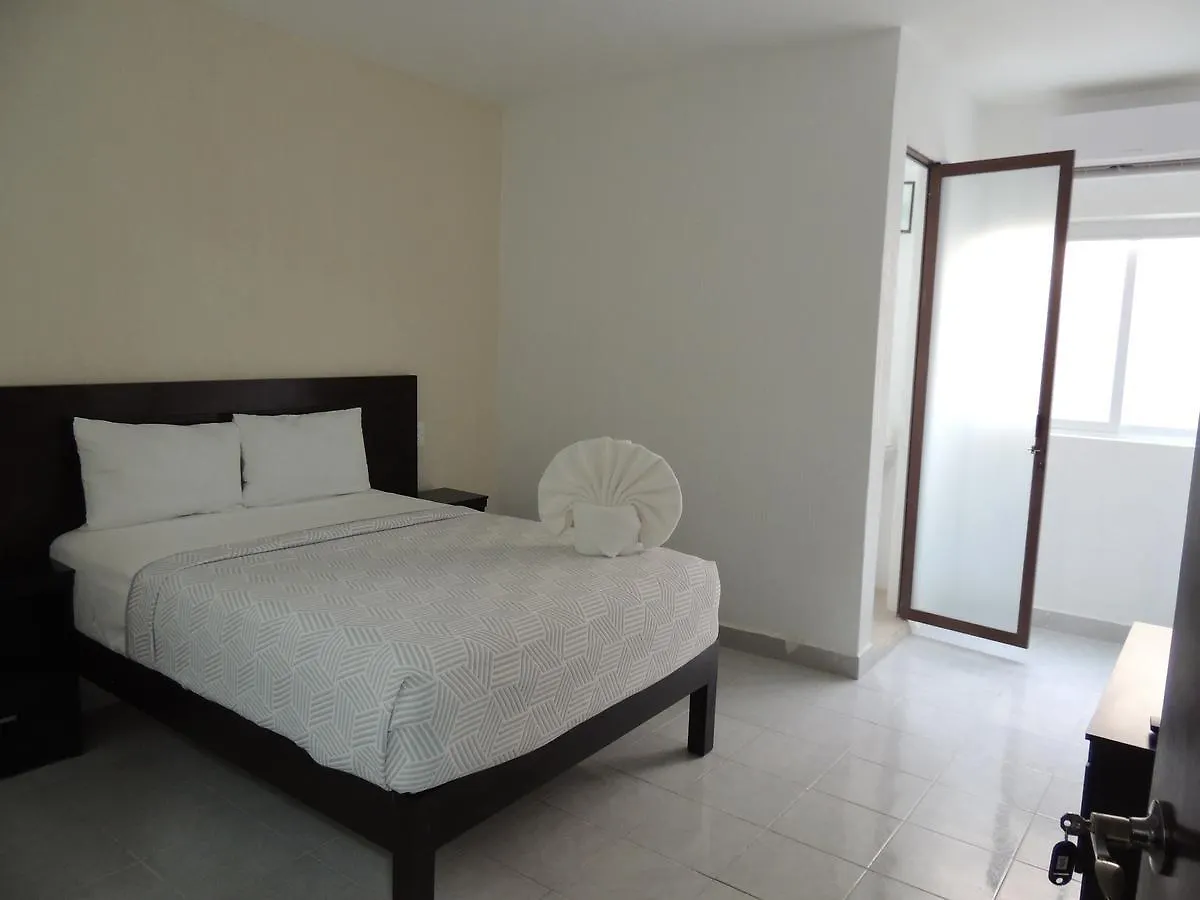 Hotel Shaddai Playa del Carmen 3*,