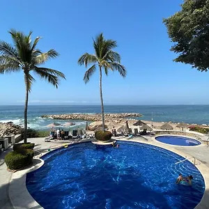 casa-natalia-playa-esmeralda.hotelspuertovallarta.org/